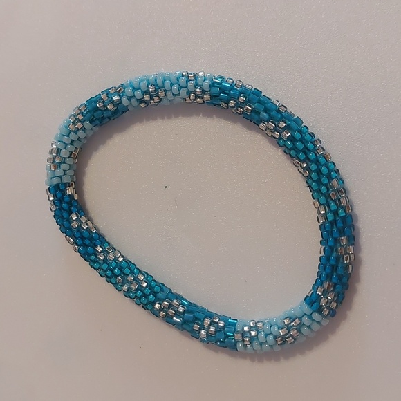 Jewelry - Multicolor Woven Seed Bead Bracelet